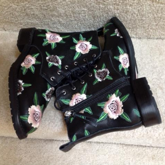 Rebecca Minkoff Black Floral Combat Boots - Picture 5 of 7